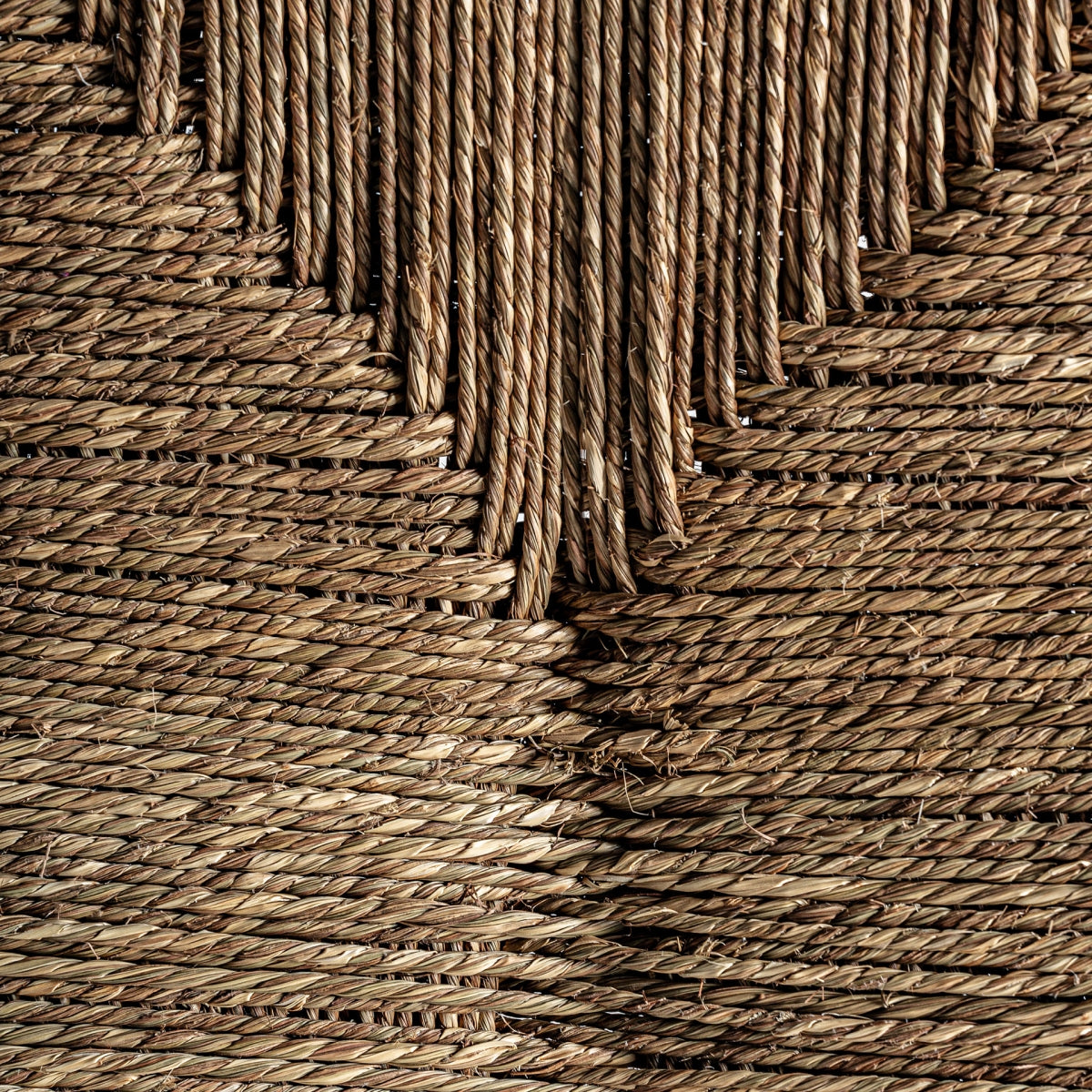 Banco de madera de mango.