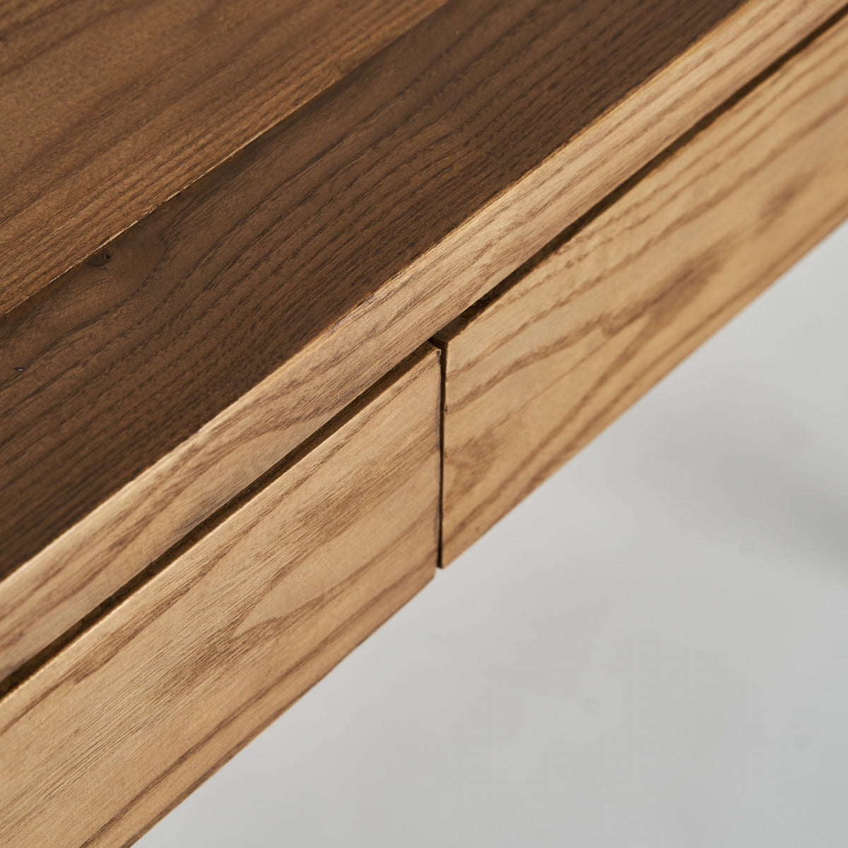 ESCRITORIO MADERA DE OLMO / HIERR0