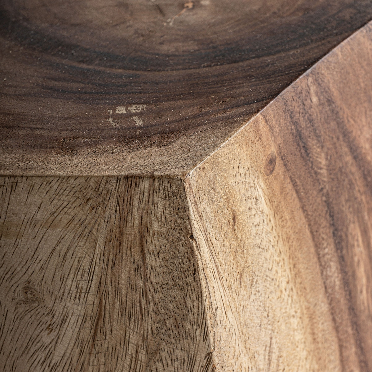MESA AUXILIAR PIEZA ÚNICA MADERA SUAR