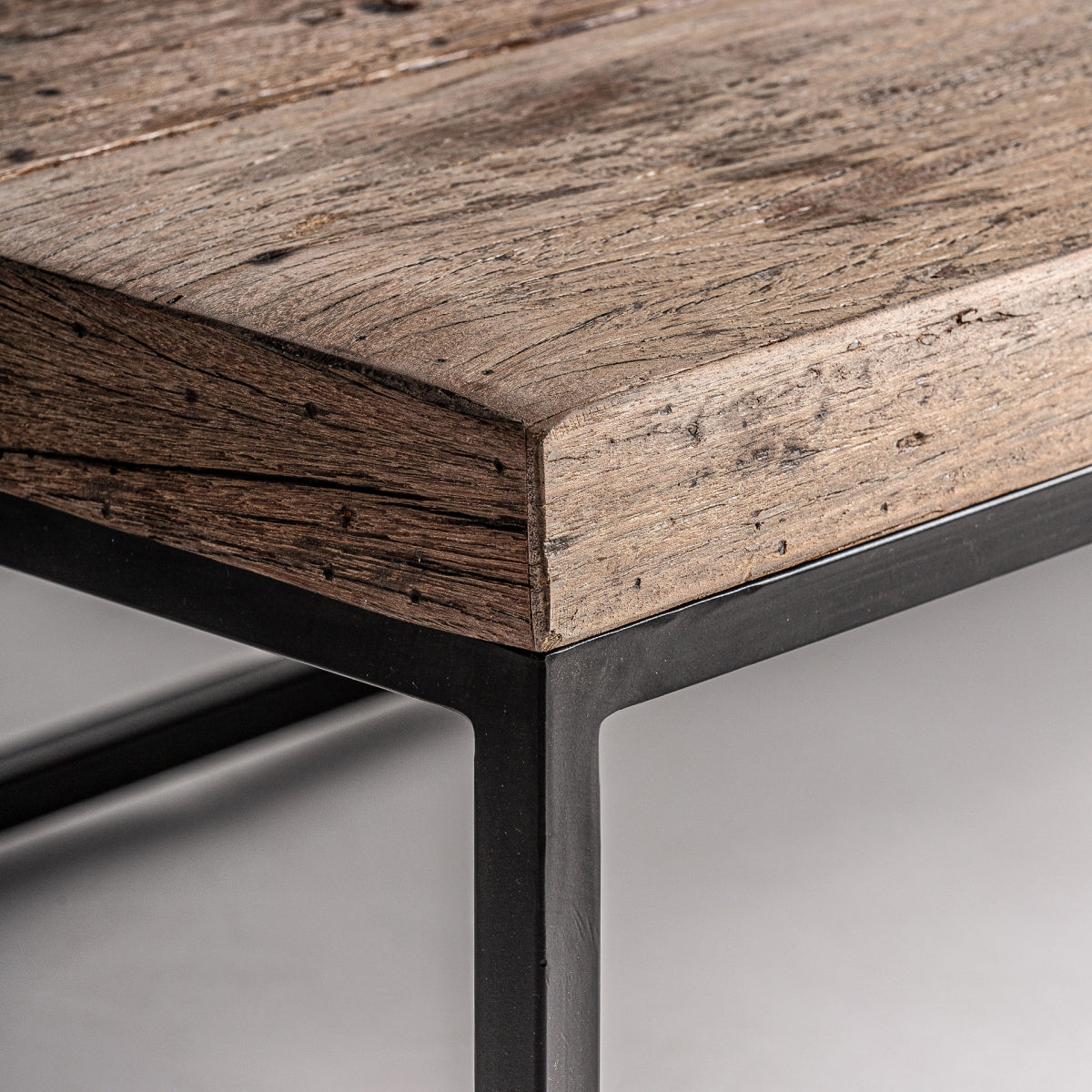 MESA DE CENTRO MADERA RECUPERADA / HIERRO