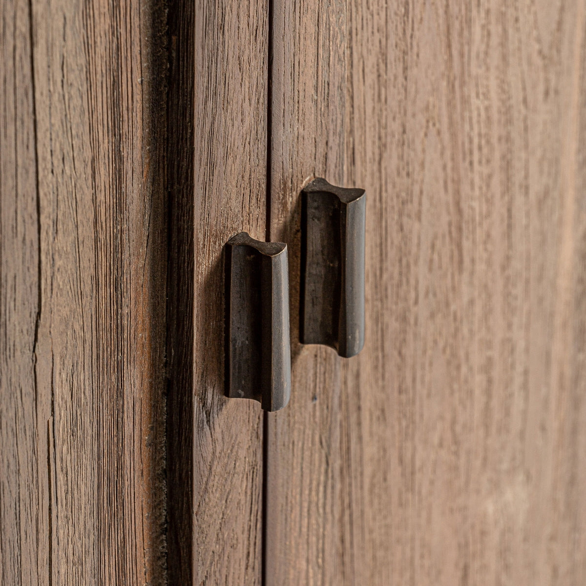 VITRINA MADERA DE TEca RECUPERADA