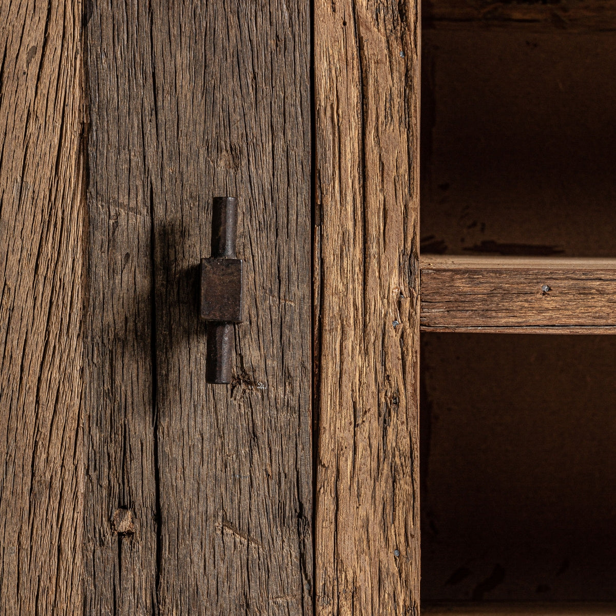 MUEBLE TV PIEZA ÚNICA / ANTIGÜEDAD