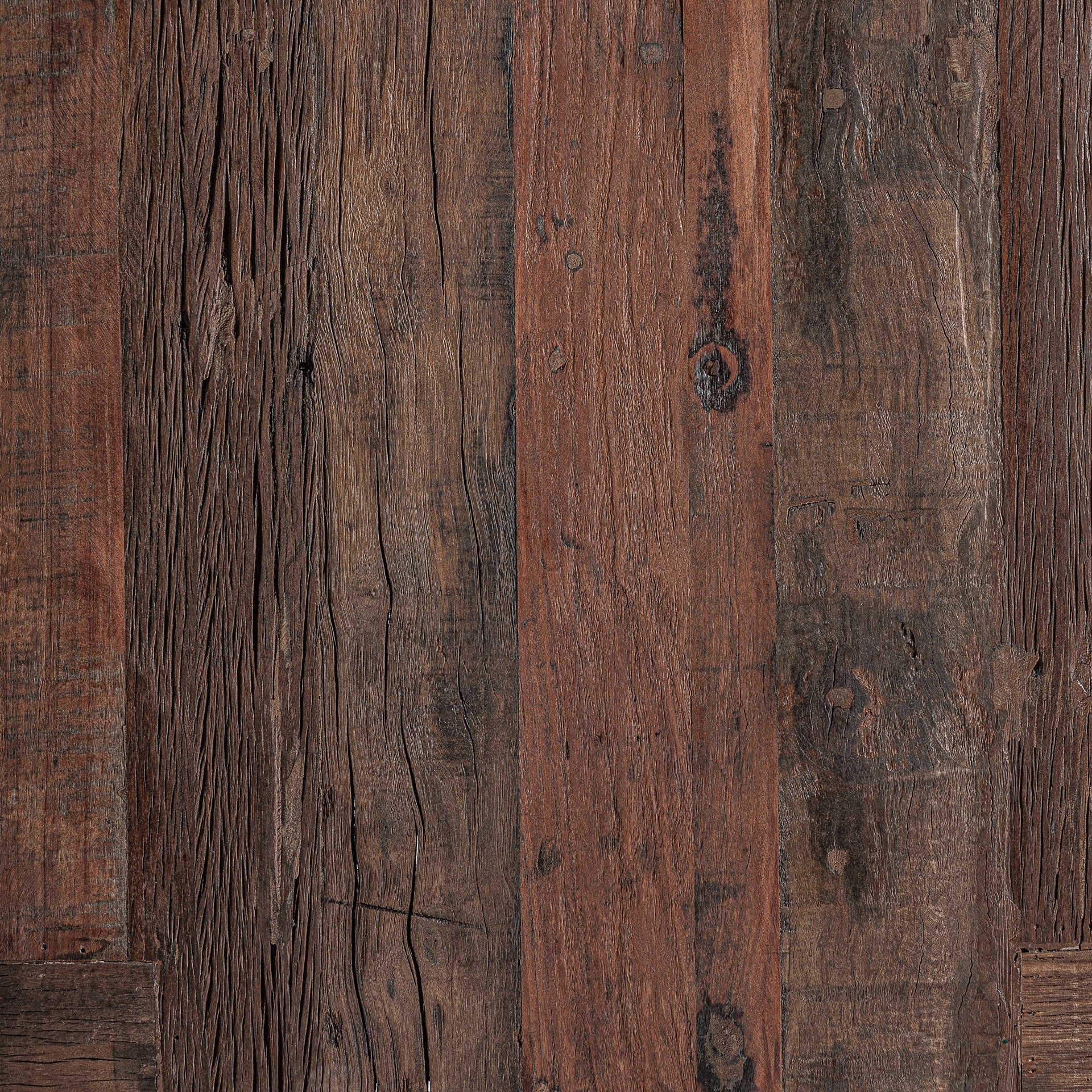 Mesa de centro de madera recuperada