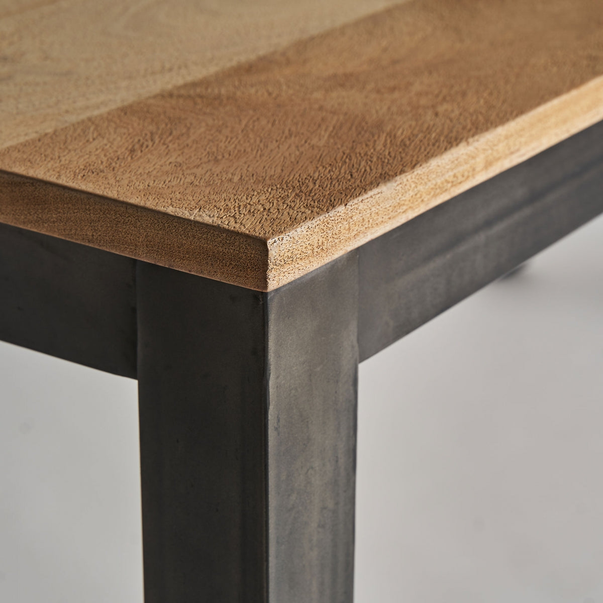 MESA COMEDOR MADERA DE MANGO / HIERRO