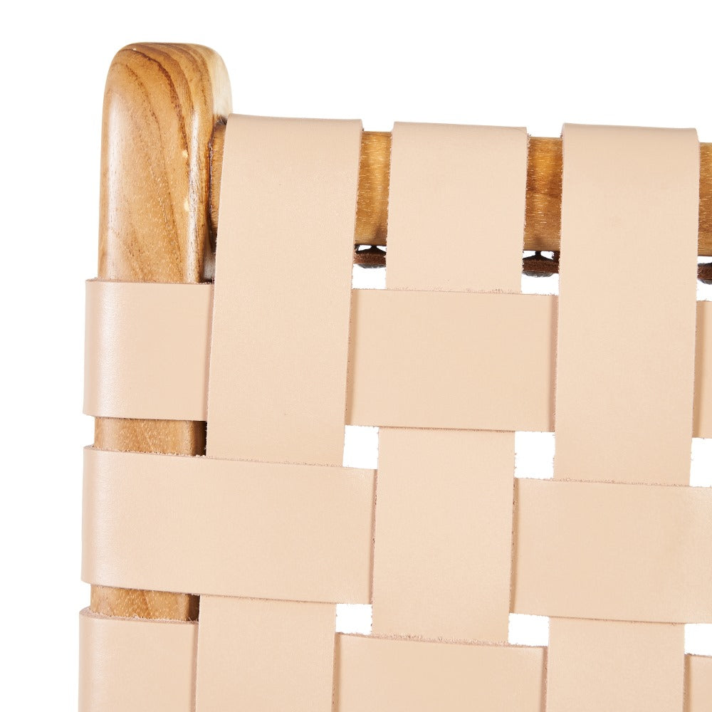Silla de madera de teca y piel beige