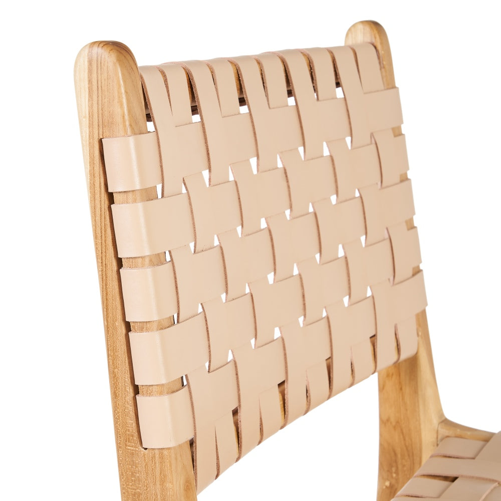 Silla de madera de teca y piel beige