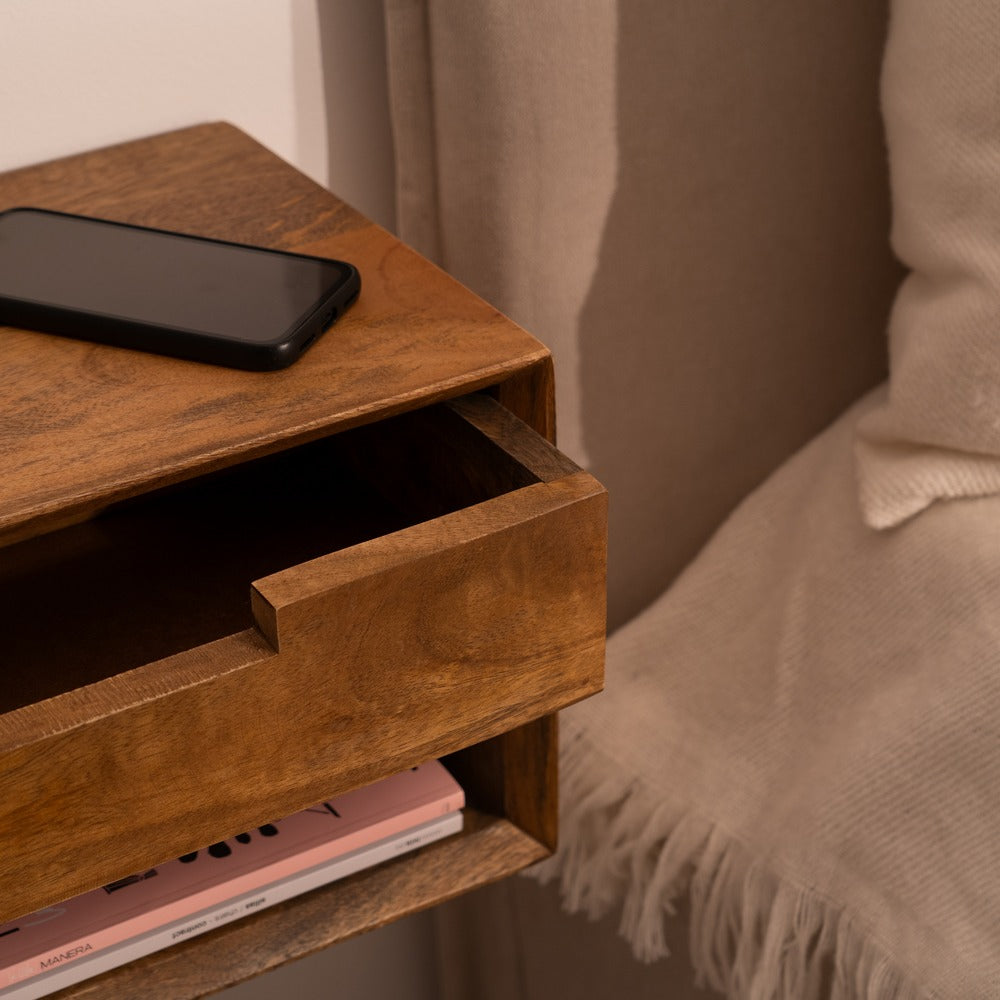 Mesita flotante de madera de mango con cajón.