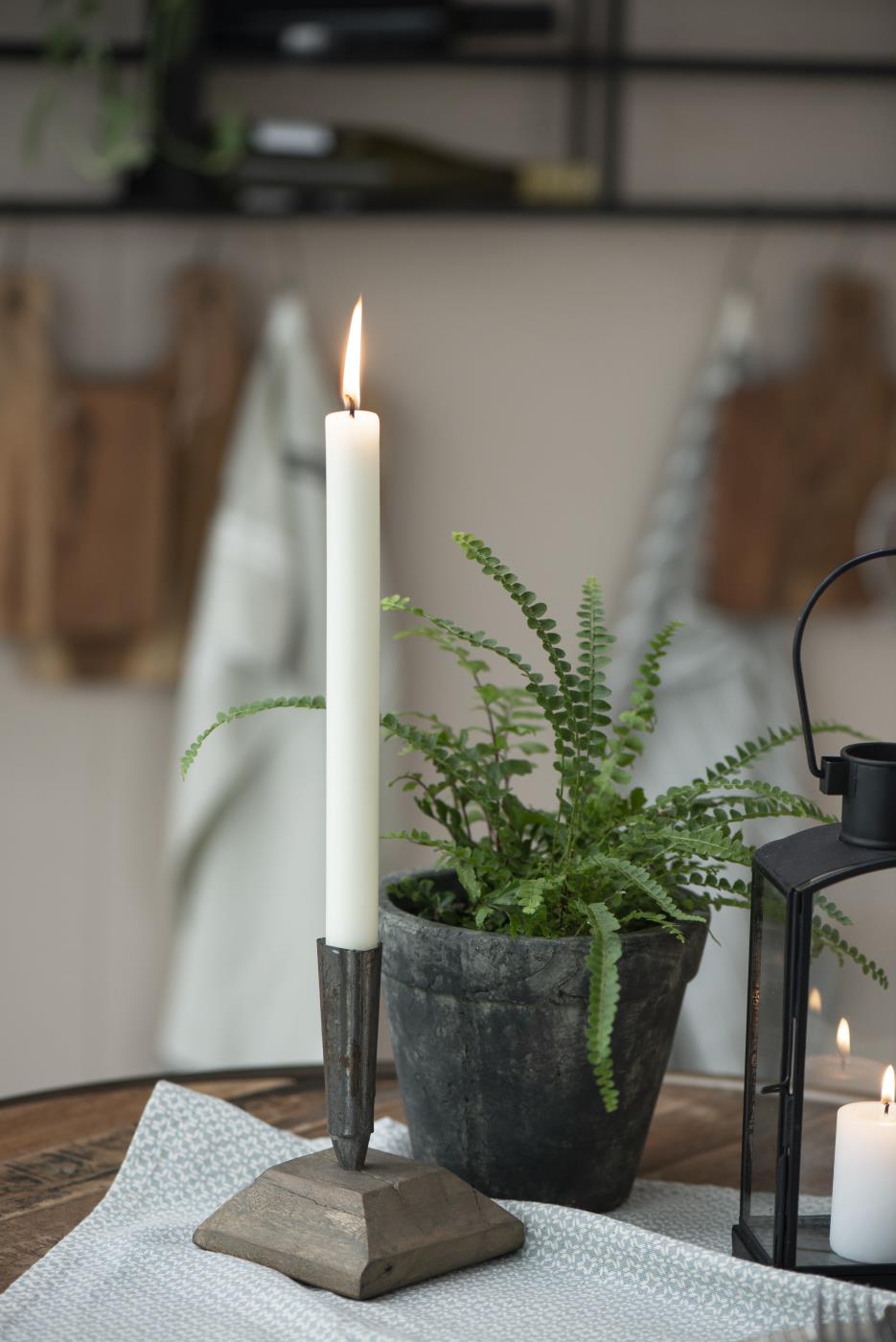 Candelabro de madera