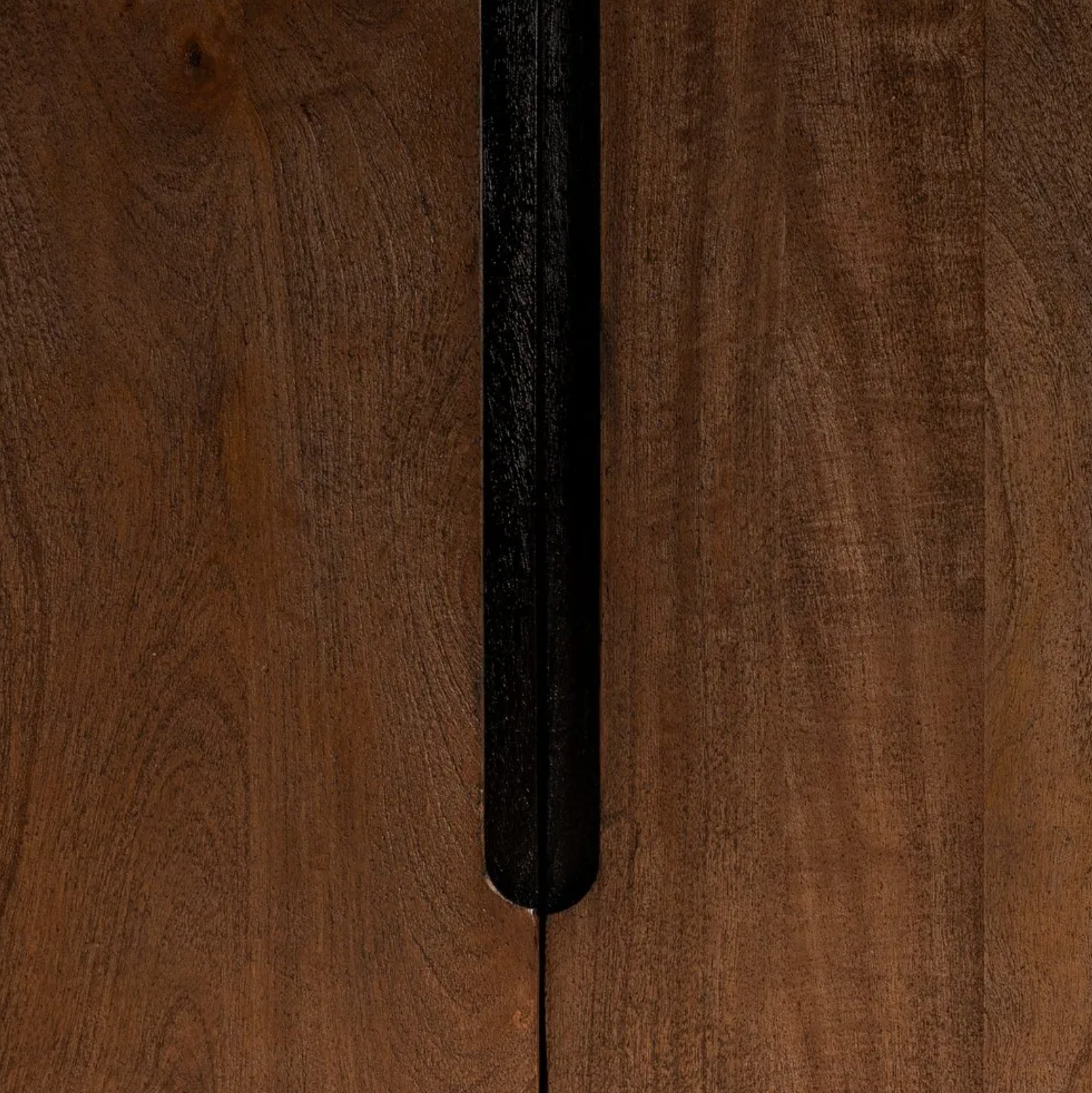 Mueble auxiliar de madera de mango marrón