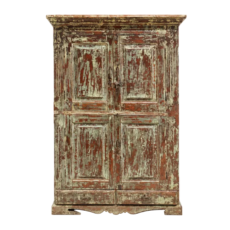 Armario Antiguo de Madera con Pátina
