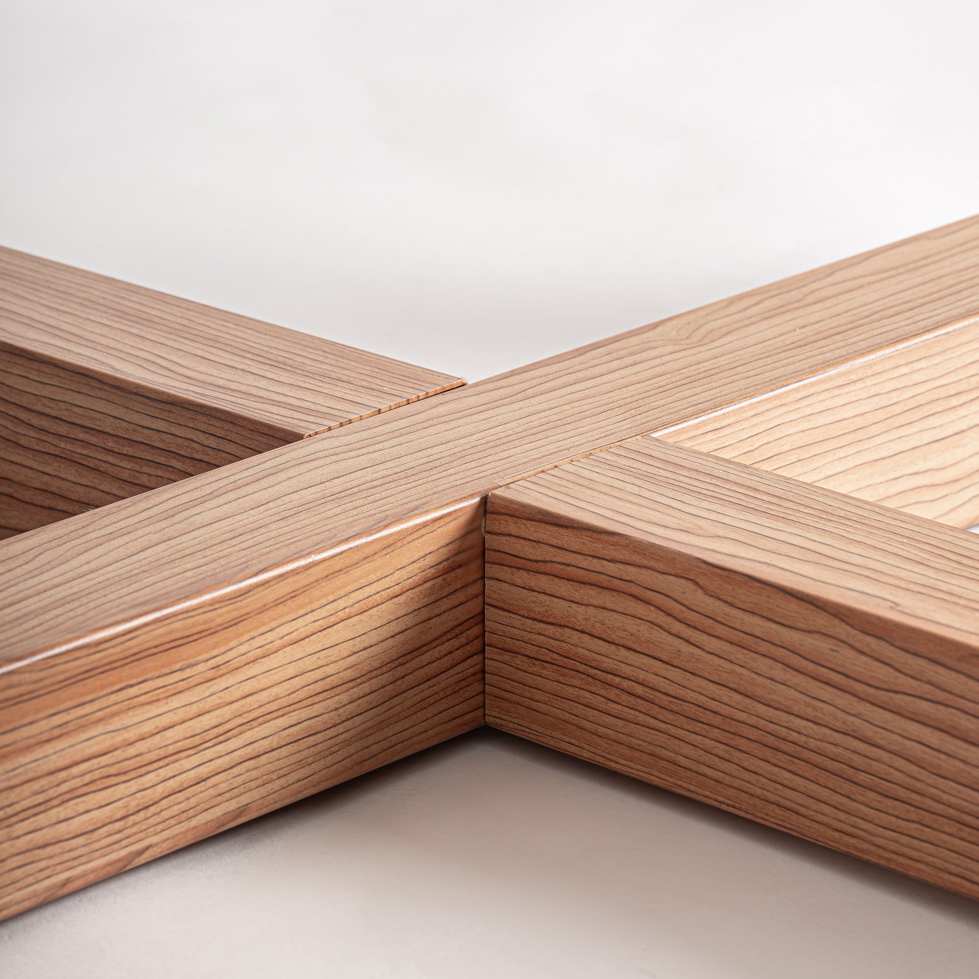 Mesa de comedor de hormigón armado