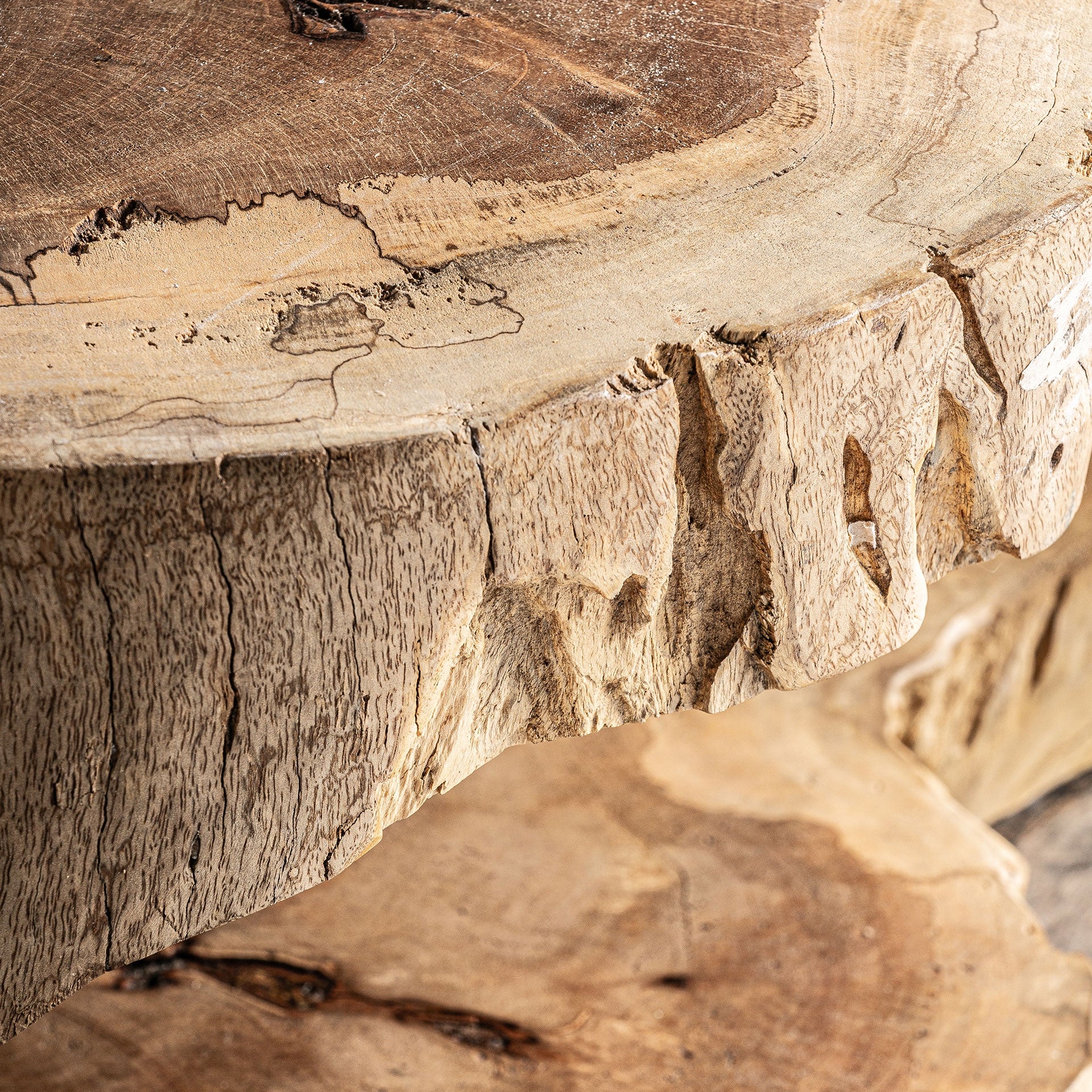 Mesa de centro de madera suar