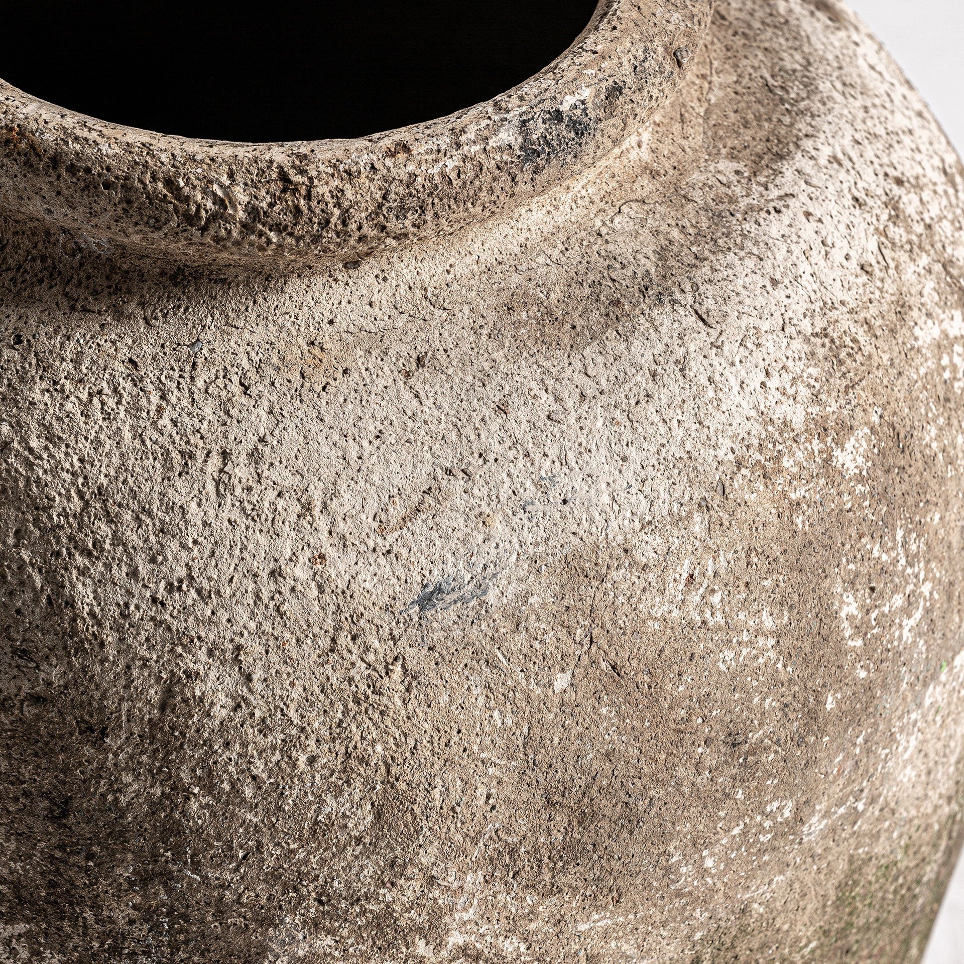 Tinaja decorativa artesanal